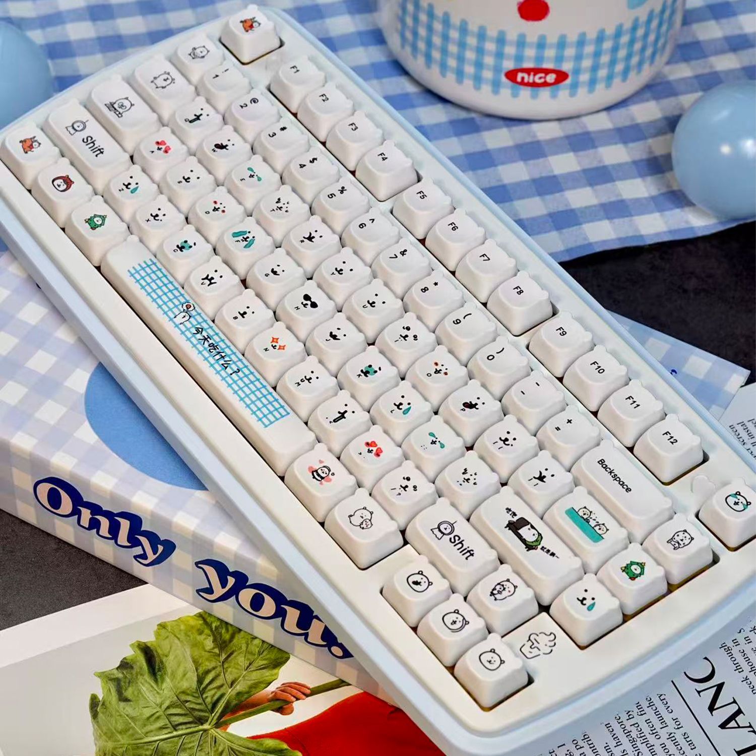 أغطية مفاتيح PBT بتصميم دب كرت - مراجعة Gaming Accessories Japan وسعره