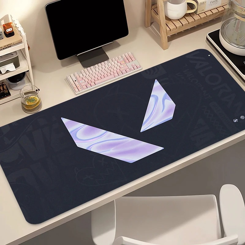 لوحة ماوس للألعاب بتصميم أنمي  - مراجعة Gaming Office Accessories وسعره